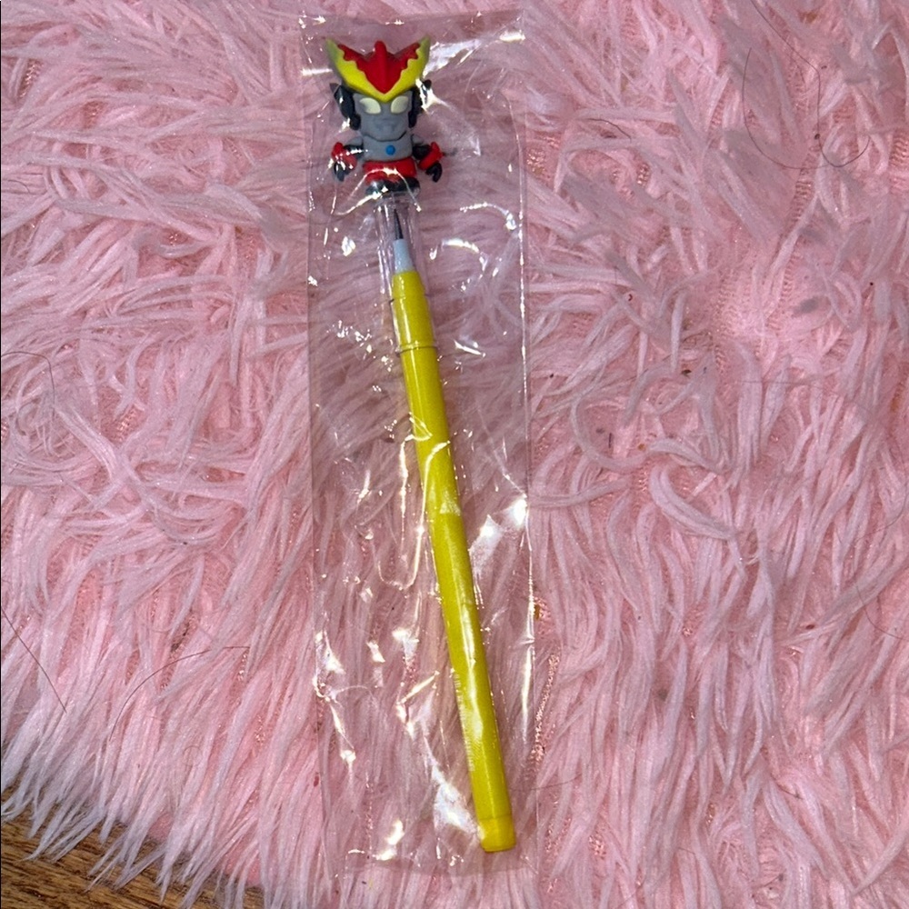 Bandai Converge Ultraman Rosso Simply. G-217 High Quality Extensible Pencil